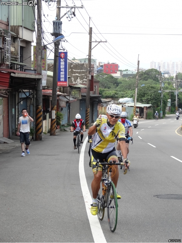 2013北濱100K 拍照分享 登輝大道轉接淡金公路三段7-11後方500公尺