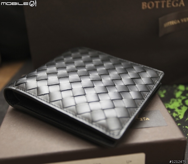 BOTTEGA VENETA精細工藝及享受尊貴服務,,入手第一款短夾