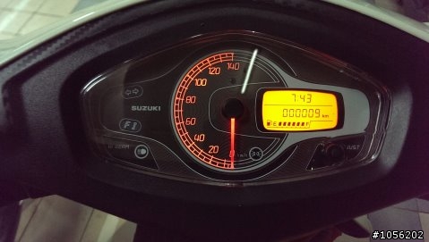 喜歡就再買一台(Address v125ss米白開箱)