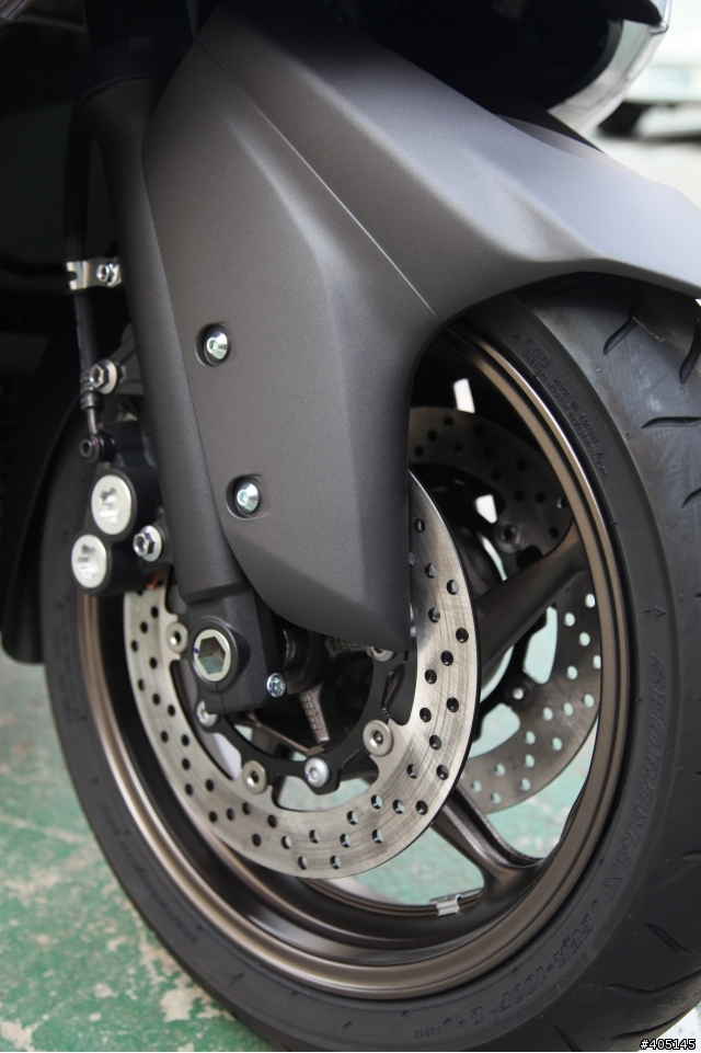 YAMAHA T-MAX VS T-MAX(特仕版)-圖多慎入