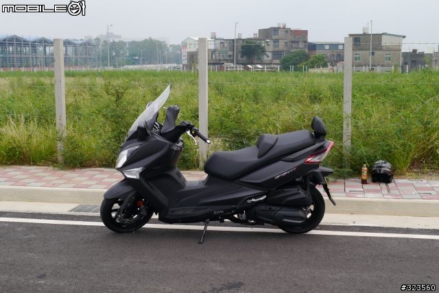 白牌進階黃牌GTS 300i