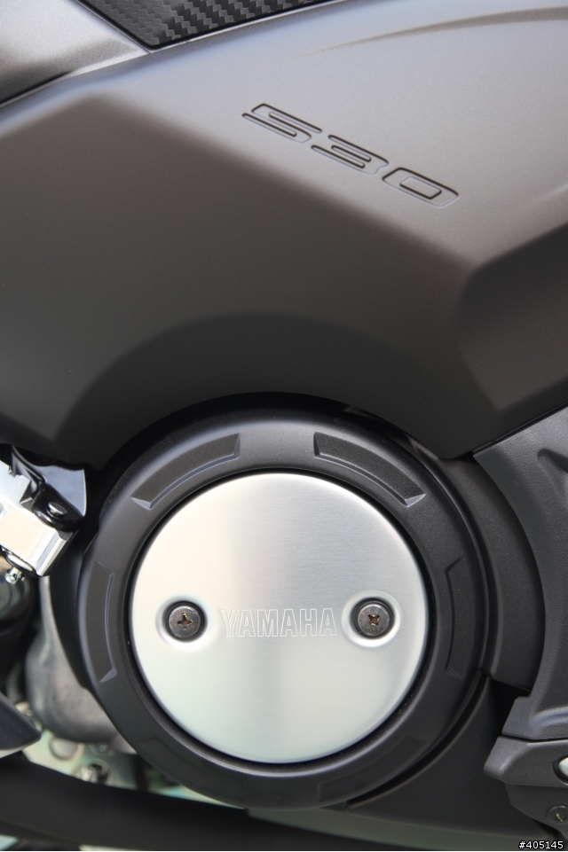 YAMAHA T-MAX VS T-MAX(特仕版)-圖多慎入