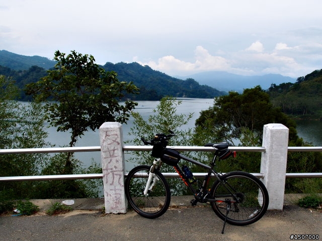環湖單飛---苗栗鯉魚潭