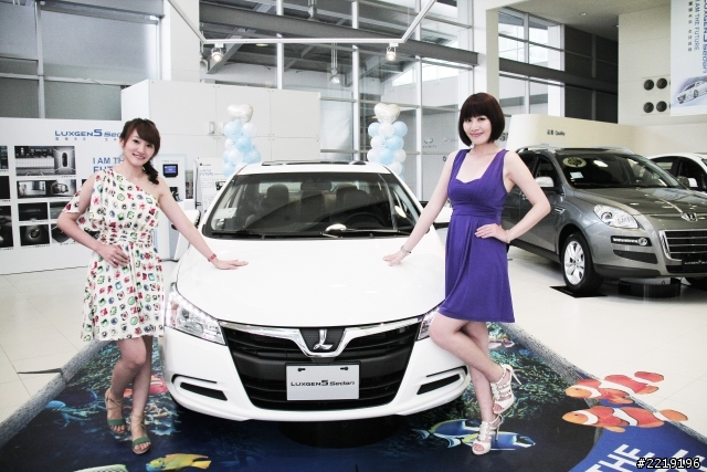 Luxgen 5 Sedan 正妹手排訓練營~夢幻X甜美X熱血