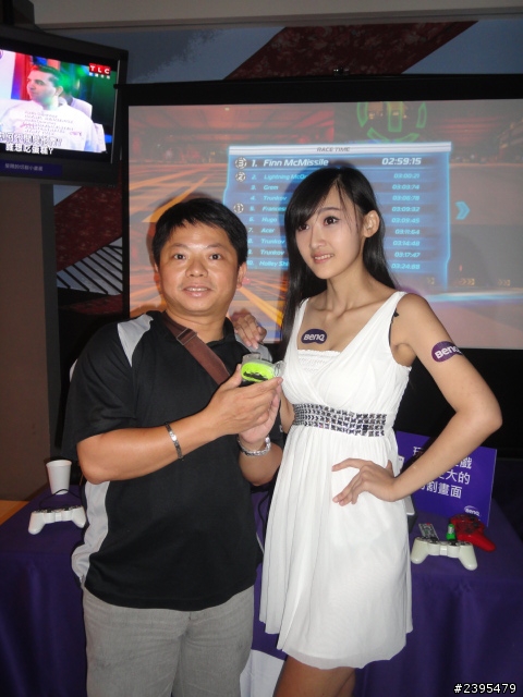 BenQ 投影機體驗會活動心得分享 - 三坪享受100吋 3D Full HD 藍光高畫質大畫面
