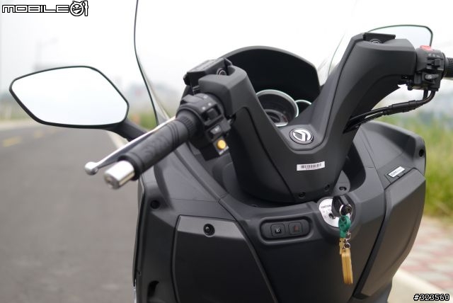 白牌進階黃牌GTS 300i