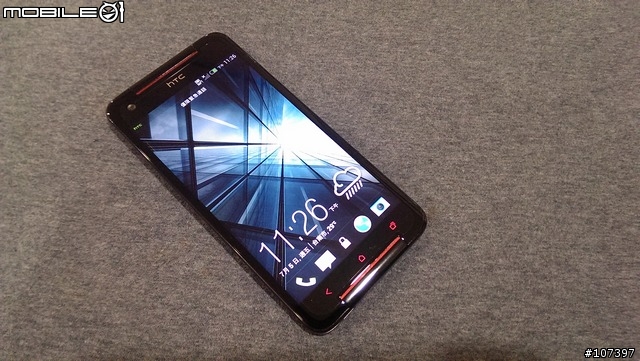 【0708開箱】HTC Butterfly S 蝴蝶S + Dapad保護殼 開箱