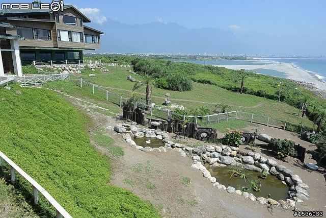 【適合看海】景觀民宿:海中天