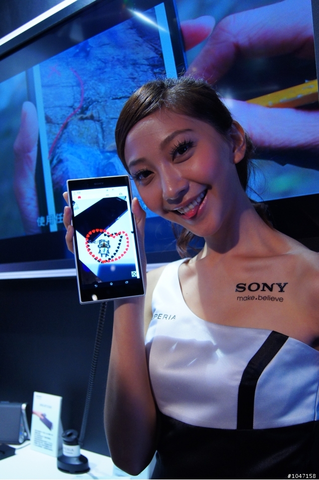 手機除了撈金魚 也可以擋雨了 XPERIA Z Ultra 體驗會心得