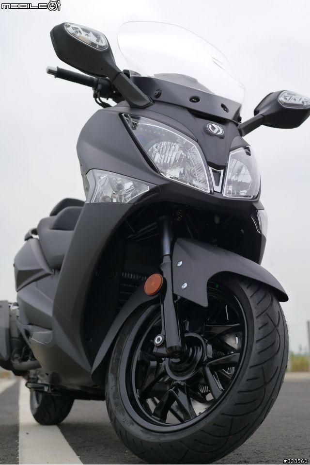 白牌進階黃牌GTS 300i