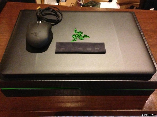 Razer 14 inches 2013 筆電 不專業開箱文