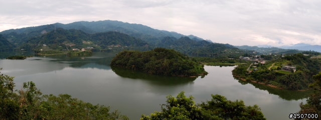 環湖單飛---苗栗鯉魚潭