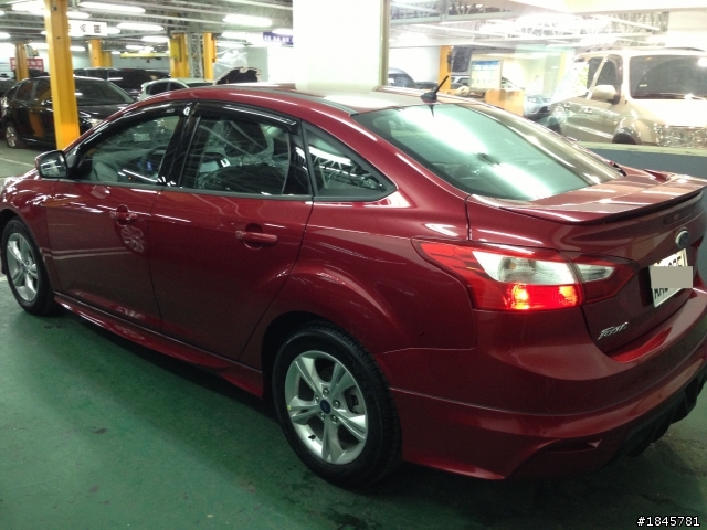 New Focus 1.6 4D 3W炫目紅 不專業遲來開箱文XD