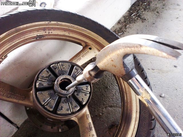 FZR後輪軸承更換