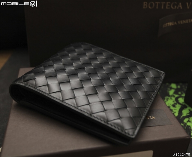 BOTTEGA VENETA精細工藝及享受尊貴服務,,入手第一款短夾
