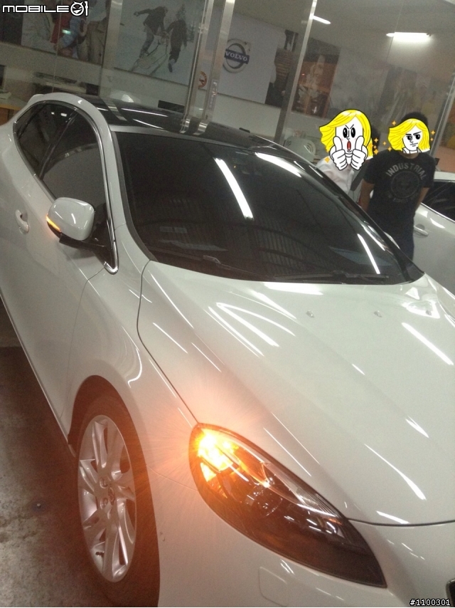 說好的開箱呢 Volvo V40