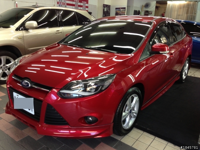 New Focus 1.6 4D 3W炫目紅 不專業遲來開箱文XD