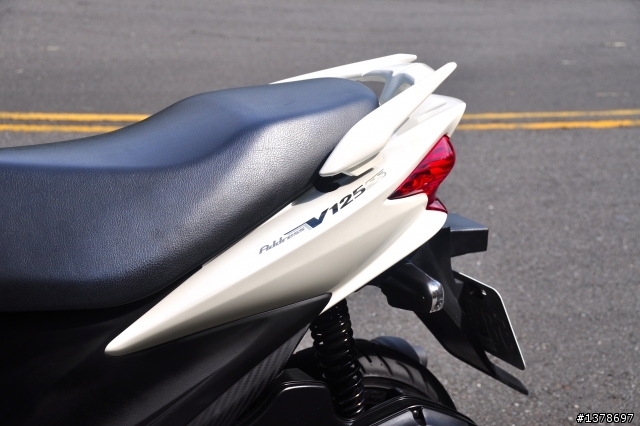 男人都愛日本~~~車!Address V125SS開箱! 白色超讚!