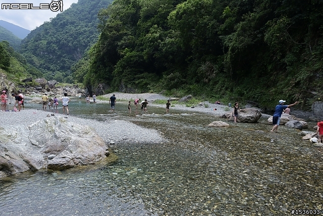 深吸一口氣,直接開車進入慕谷慕魚,沒遇到塞車,ya!