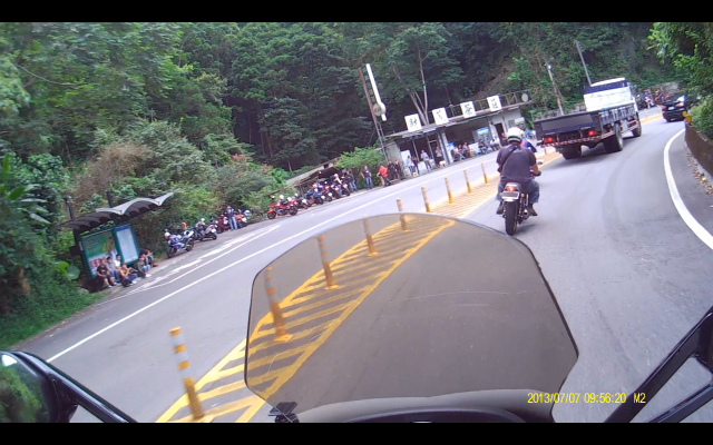 『邊騎重車邊講故事part1』這是一路上,我和幾條漢子的故事。