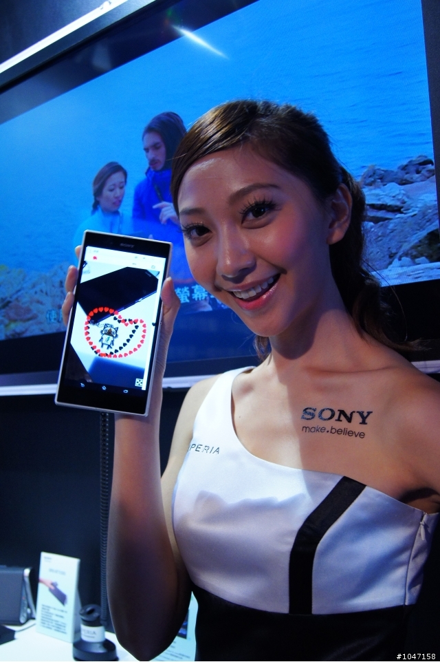 手機除了撈金魚 也可以擋雨了 XPERIA Z Ultra 體驗會心得