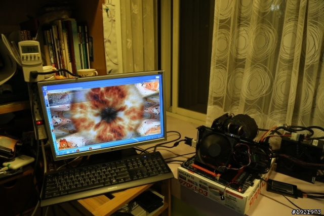 技嘉GREENMAX PLUS 450W...小小操爆你開箱...XD
