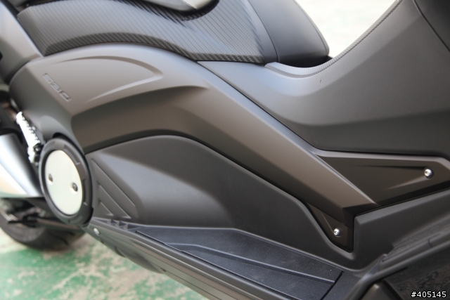 YAMAHA T-MAX VS T-MAX(特仕版)-圖多慎入