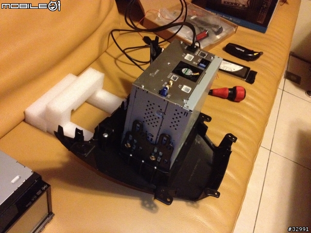 Garmin 7190 DIY自己來 - 裝機照分享