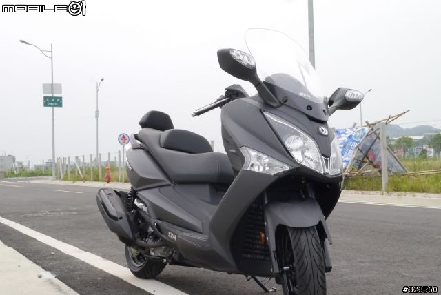 白牌進階黃牌GTS 300i