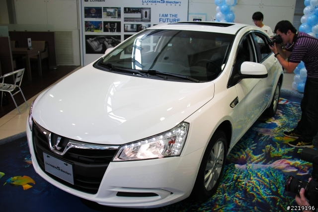 Luxgen 5 Sedan 正妹手排訓練營~夢幻X甜美X熱血