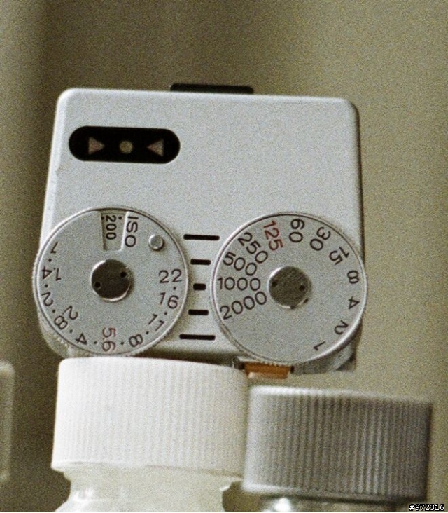 分享Leica 50mm F2 Summicron DR EYE 眼鏡上下疊影調整