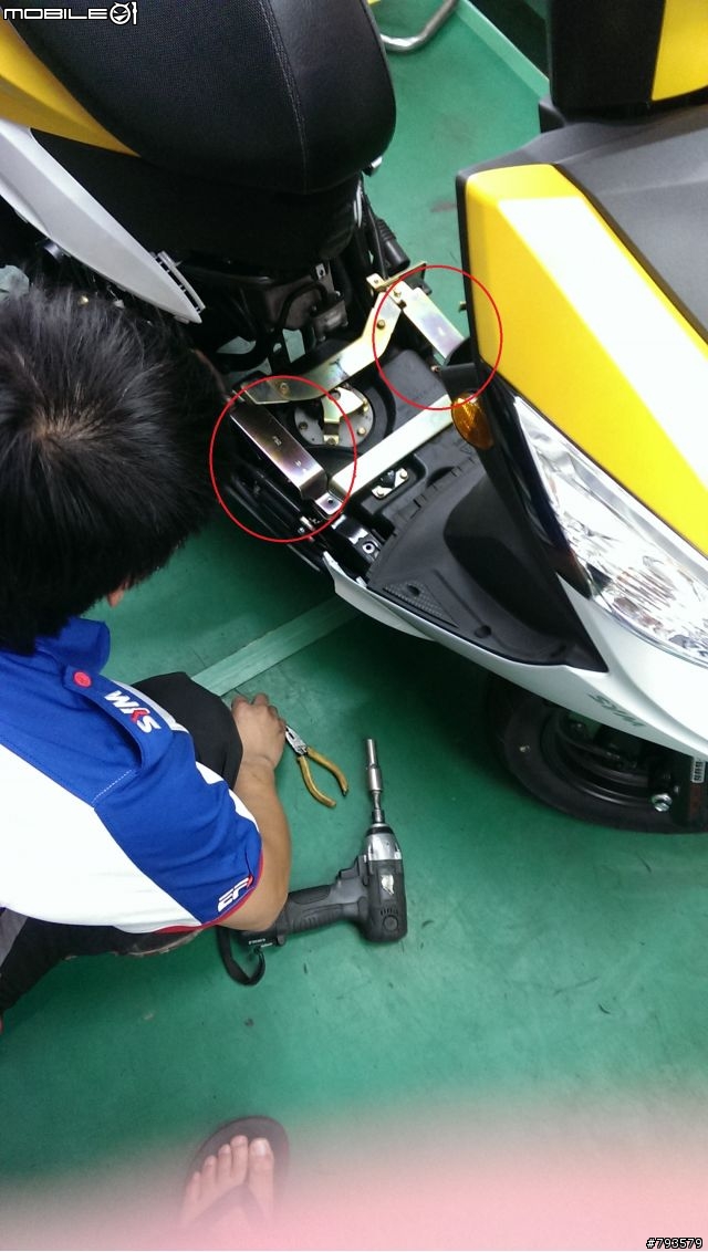 開箱 2013 SYM 新款 小黃 Z1
