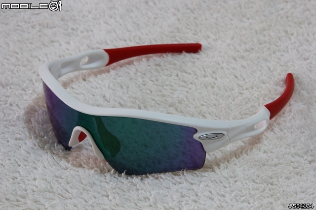 開箱分享...陪我在棒壘球場抵擋烈日的好朋友...OAKLEY RADAR LOCK PATH