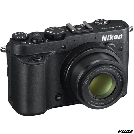 Nikon P520 跟 Nikon P7700 你會選擇哪台?