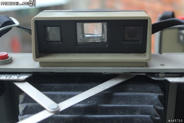 POLAROID AUTOMATIC LAND CAMERA