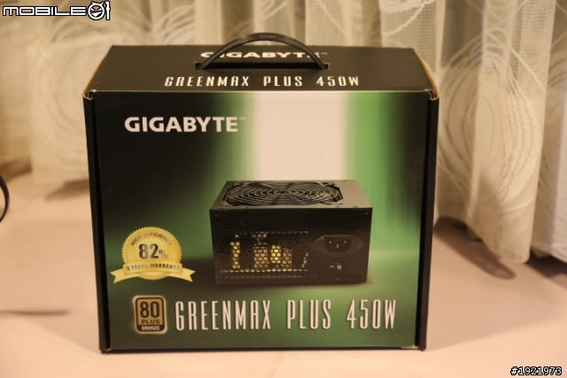 技嘉GREENMAX PLUS 450W...小小操爆你開箱...XD
