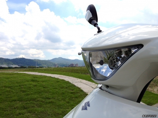 男人都愛日本~~~車!Address V125SS開箱! 白色超讚!