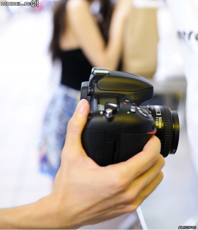 一腳踹入六百坑--d600開箱文