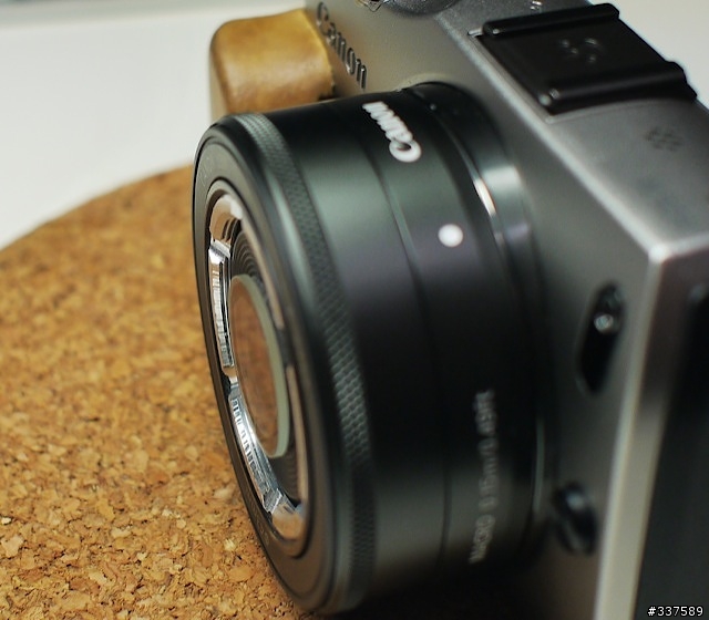 關於 EF-M 22mm f2 STM 的自動蓋...