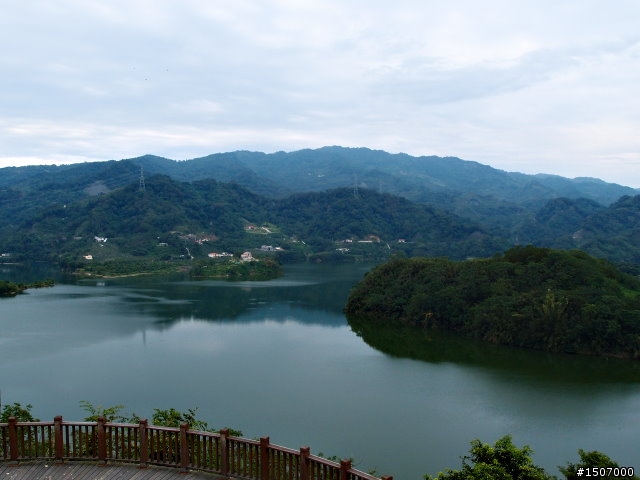 環湖單飛---苗栗鯉魚潭