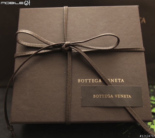 BOTTEGA VENETA精細工藝及享受尊貴服務,,入手第一款短夾