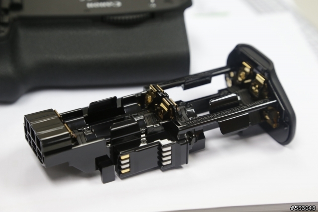 Canon BG-E13 6D電池手把開箱