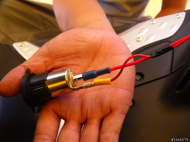 102.07.02「SMAX」亞妹日記【車機無線電】加映藍芽整合