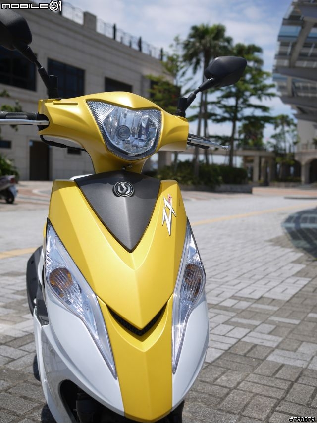 開箱 2013 SYM 新款 小黃 Z1