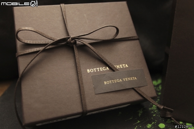 BOTTEGA VENETA精細工藝及享受尊貴服務,,入手第一款短夾