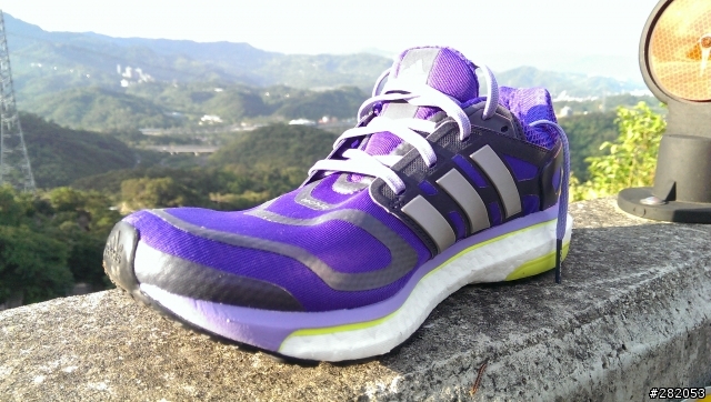 Adidas Energy Boost 鞋測 +新增鞋底比較照p2 + 運動衣著分享!