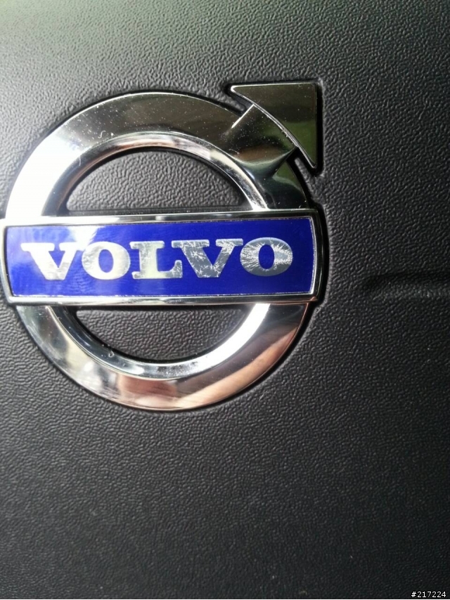各位Volvo車主,您的愛車方向盤Logo有這樣的狀況嗎?