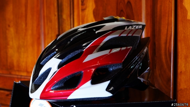 新手的~比利時雷射帽 LAZER安全帽 與 Shimano SH-R170 卡鞋 開箱文&心得