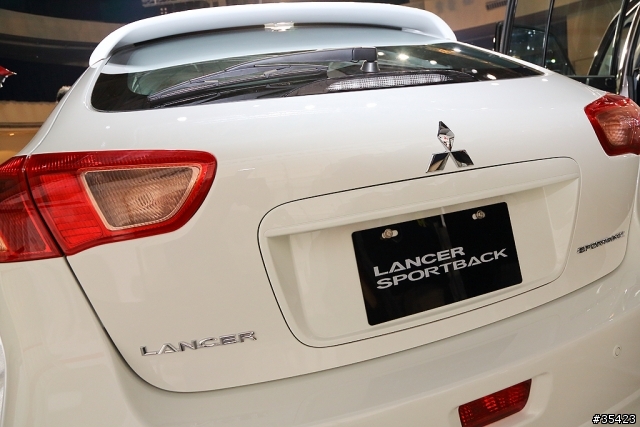 日本進口神祕新車(Mitsubishi Lancer Sportback 1.8 & Pajero 3.2)VIP上市現場直擊活動(圖多!內有福利照)