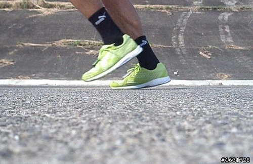 PUMA Faas 300 v2 GLOW 跑鞋測試